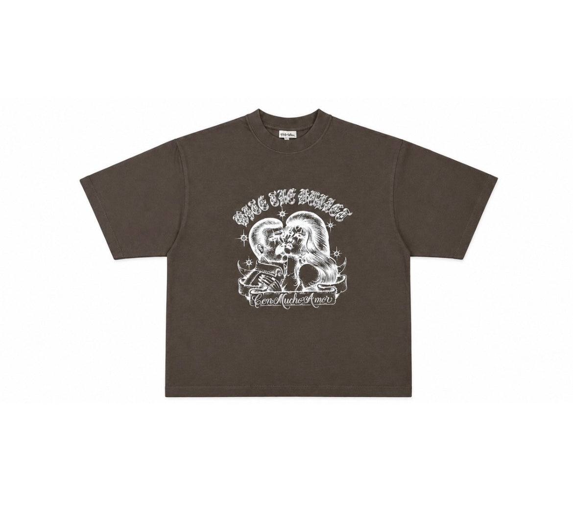 CON MUCHO AMOR TEE (BROWN)